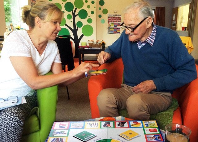 Dementia Patient playing a Conversation Game called Call To Mind